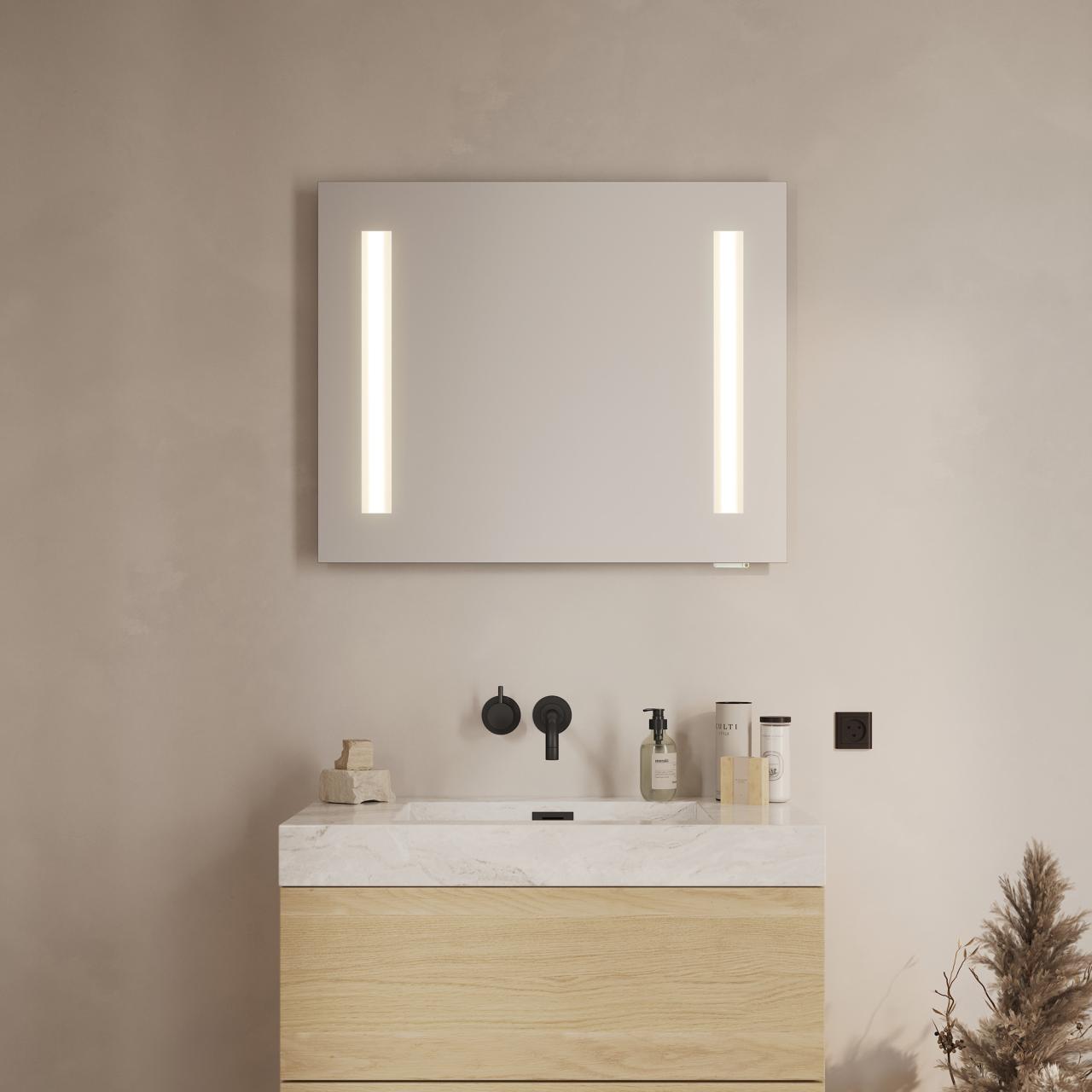 Mirror with plug